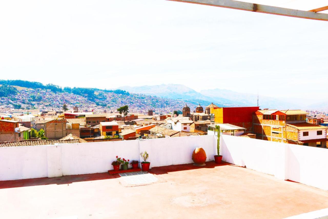Qolmay Hostel كوسكو المظهر الخارجي الصورة